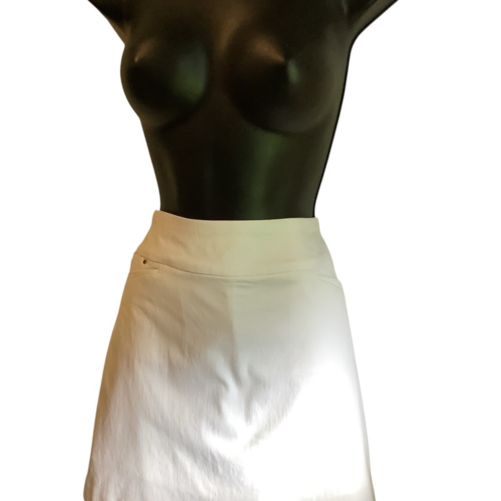 Attyre White Mini Skirt Skort Stretch High Quality WORN ONCE Size 8
